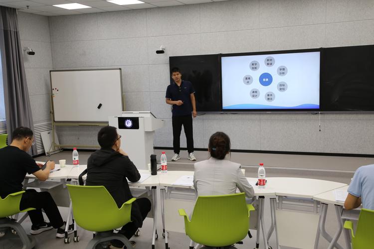 我院成功举办2022年度教师教学技能大赛，数理教学器材助力教学创新